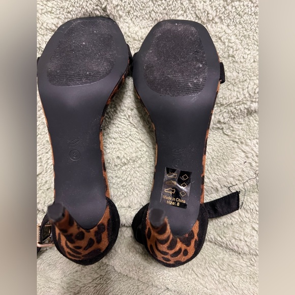 Promise Women’s Leopard Heels - Picture 4 of 7
